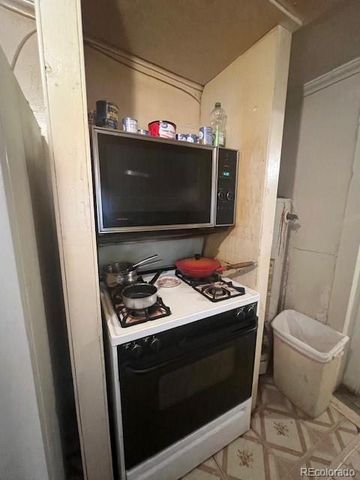 922 8th Street, Alamosa, CO 81101