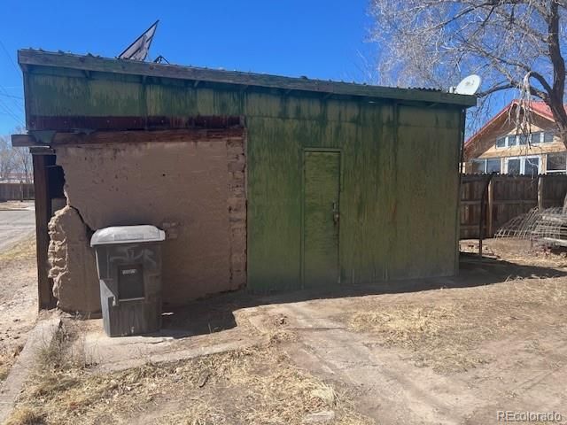 922 8th Street, Alamosa, CO 81101