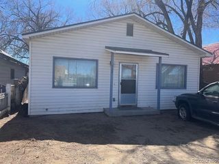 922 8th Street, Alamosa, CO 81101