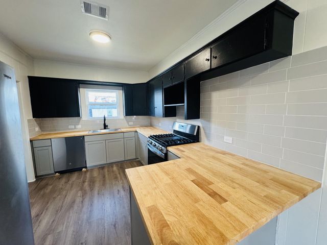 710 Ester Street, Dayton, TX 77535