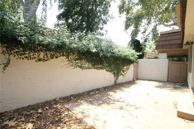 22153 James Alan Circle, Chatsworth, CA 91311