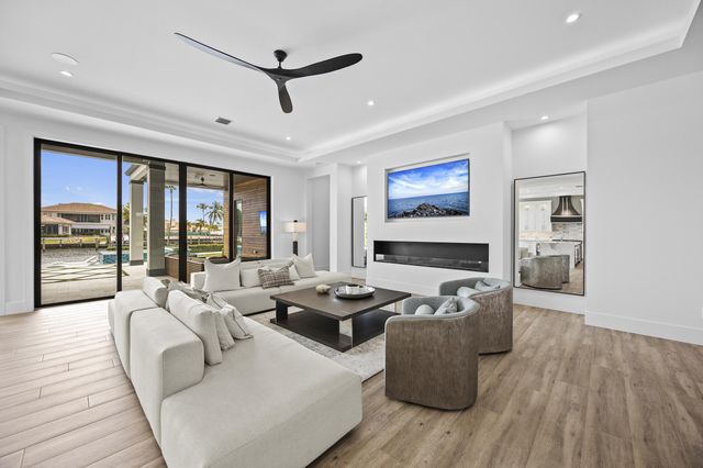 736 Lagoon Drive, North Palm Beach, FL 33408