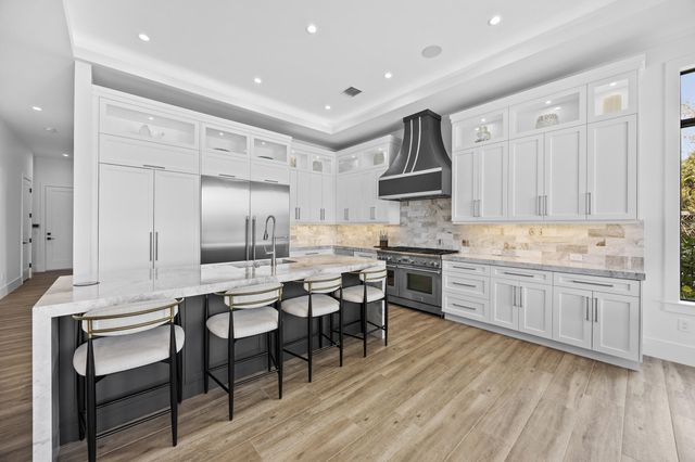 736 Lagoon Drive, North Palm Beach, FL 33408