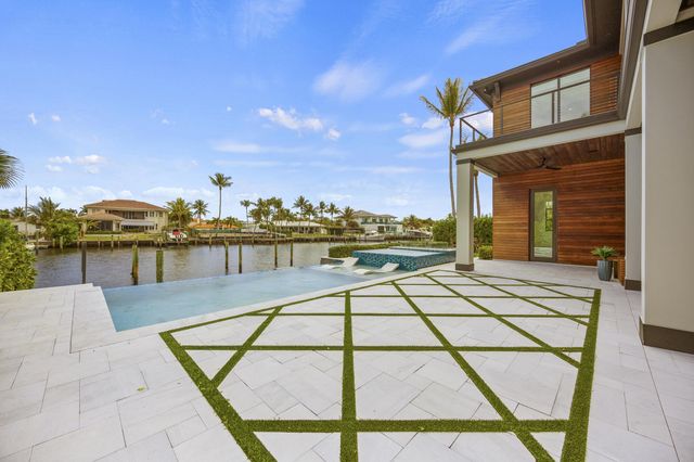 736 Lagoon Drive, North Palm Beach, FL 33408