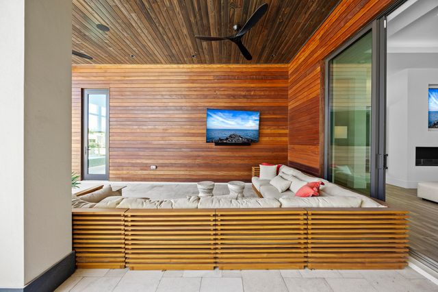 736 Lagoon Drive, North Palm Beach, FL 33408