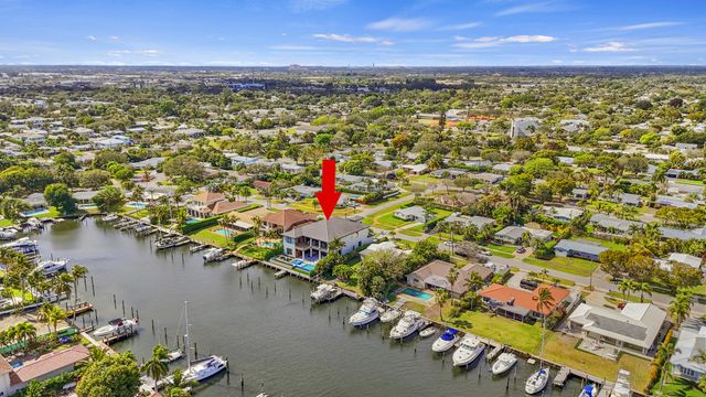 736 Lagoon Drive, North Palm Beach, FL 33408