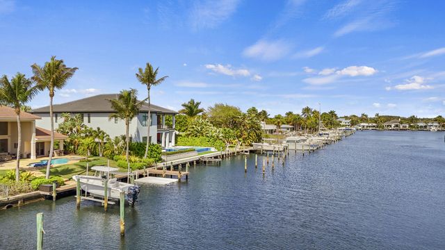 736 Lagoon Drive, North Palm Beach, FL 33408
