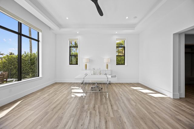 736 Lagoon Drive, North Palm Beach, FL 33408