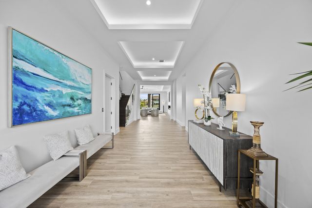 736 Lagoon Drive, North Palm Beach, FL 33408