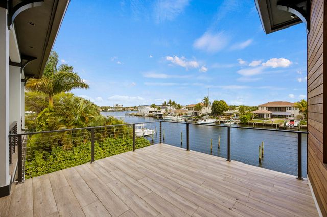 736 Lagoon Drive, North Palm Beach, FL 33408