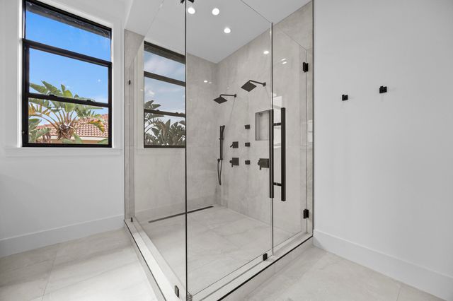 736 Lagoon Drive, North Palm Beach, FL 33408