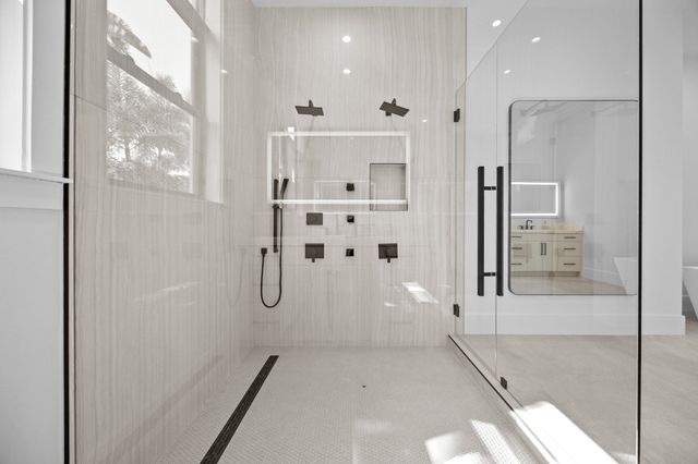 736 Lagoon Drive, North Palm Beach, FL 33408