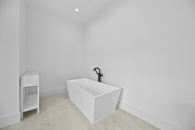 736 Lagoon Drive, North Palm Beach, FL 33408