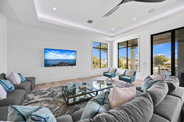 736 Lagoon Drive, North Palm Beach, FL 33408