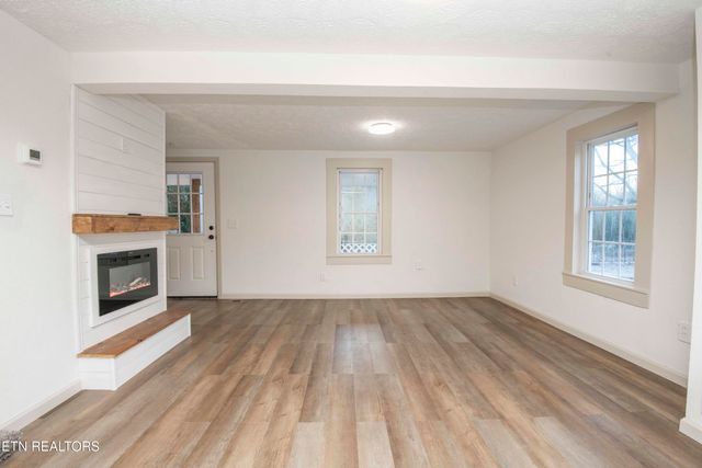 299 Big Mountain Hollow Rd, Oliver Springs, TN 37840