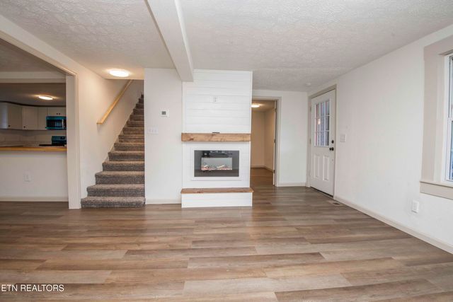 299 Big Mountain Hollow Rd, Oliver Springs, TN 37840