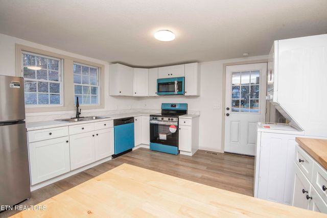 299 Big Mountain Hollow Rd, Oliver Springs, TN 37840