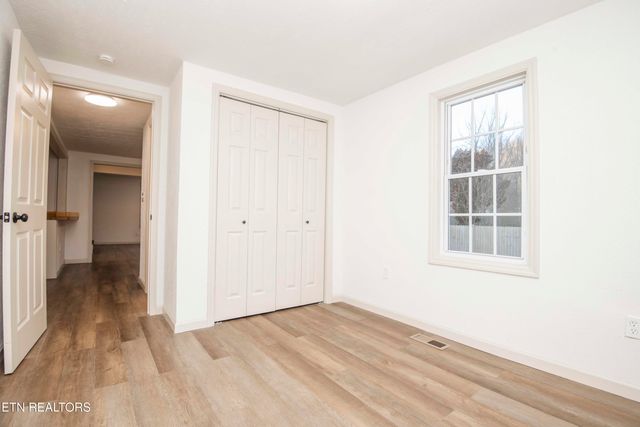 299 Big Mountain Hollow Rd, Oliver Springs, TN 37840