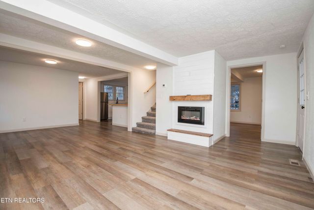 299 Big Mountain Hollow Rd, Oliver Springs, TN 37840