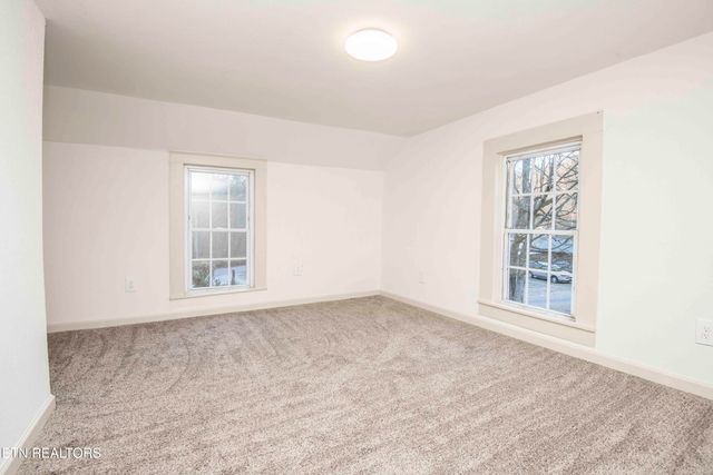 299 Big Mountain Hollow Rd, Oliver Springs, TN 37840