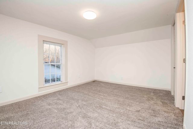 299 Big Mountain Hollow Rd, Oliver Springs, TN 37840