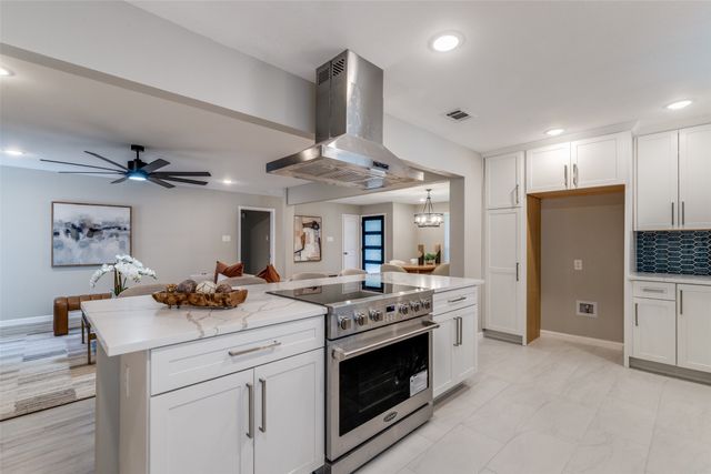 7709 El Pensador Drive, Dallas, TX 75248