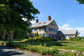 45 Stumpfield Road, Kensington, NH 03833