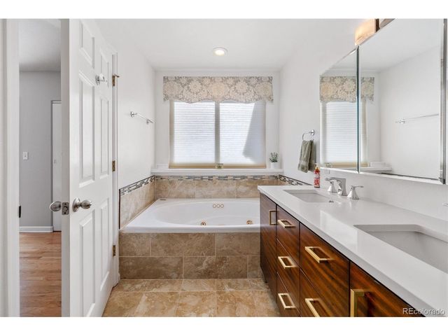 733 15th St, Golden, CO 80401