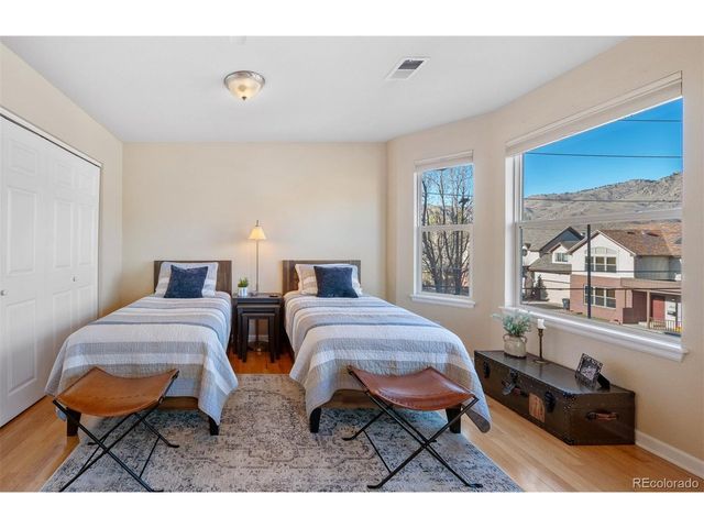 733 15th St, Golden, CO 80401