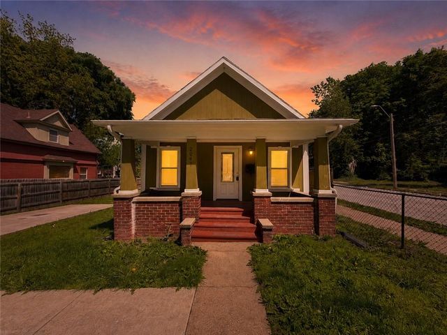 2947 Garfield Avenue, Kansas City, MO 64109