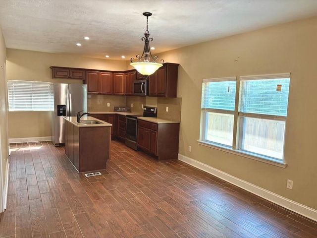 2947 Garfield Avenue, Kansas City, MO 64109