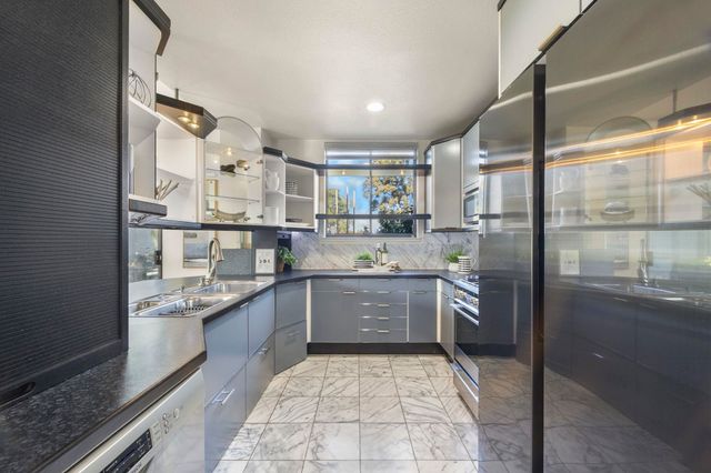 3009 Triumph Dr, Alameda, CA 94501