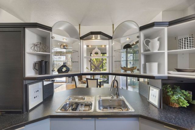 3009 Triumph Dr, Alameda, CA 94501