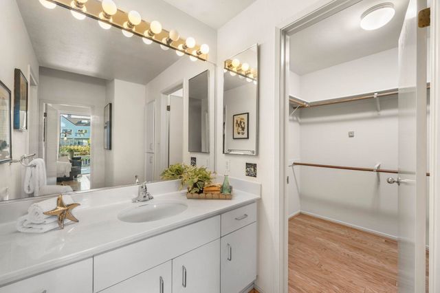 3009 Triumph Dr, Alameda, CA 94501