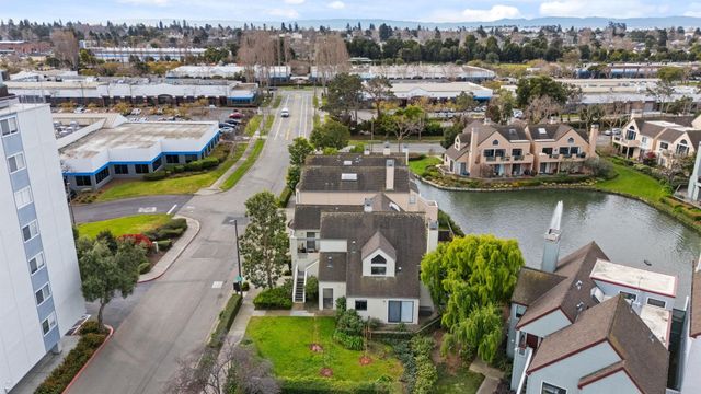 3009 Triumph Dr, Alameda, CA 94501