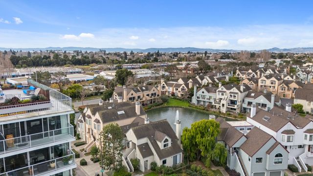 3009 Triumph Dr, Alameda, CA 94501