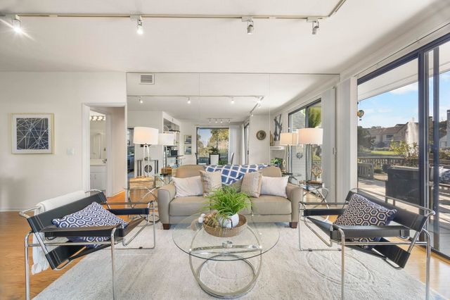 3009 Triumph Dr, Alameda, CA 94501