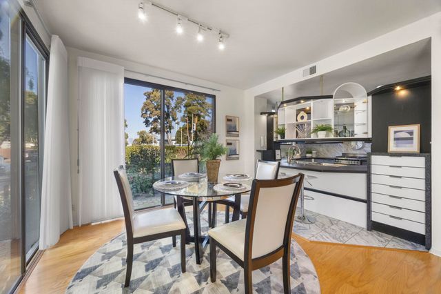 3009 Triumph Dr, Alameda, CA 94501