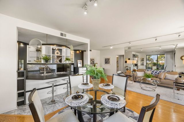 3009 Triumph Dr, Alameda, CA 94501