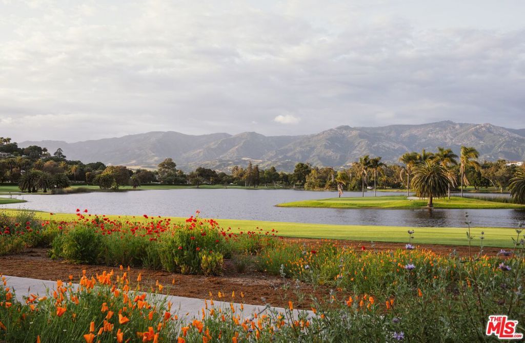Image 19 of property listing at 4121 Creciente Drive, Santa Barbara, CA 93110