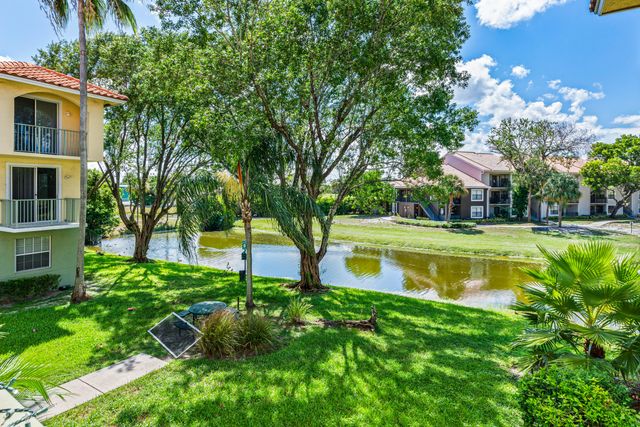 1961 BRANDYWINE Road 304, West Palm Beach, FL 33409