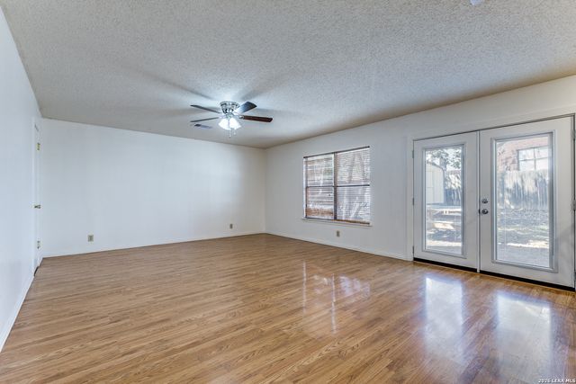 9507 Shadowbrook, San Antonio, TX 78254