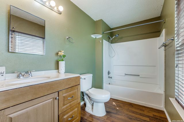 9507 Shadowbrook, San Antonio, TX 78254