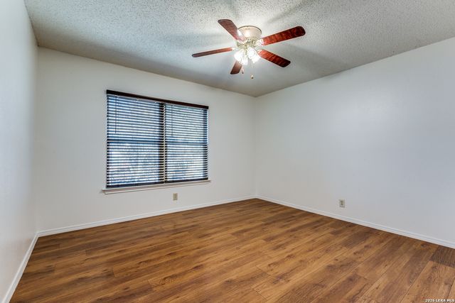 9507 Shadowbrook, San Antonio, TX 78254