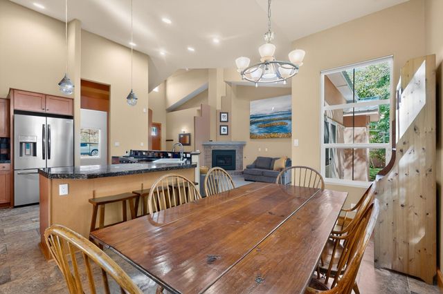 1630 Rancho Guadalupe Trail NW, Albuquerque, NM 87107