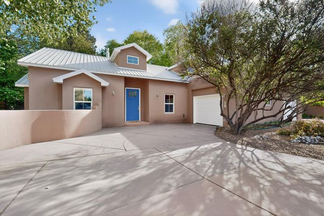1630 Rancho Guadalupe Trail NW, Albuquerque, NM 87107