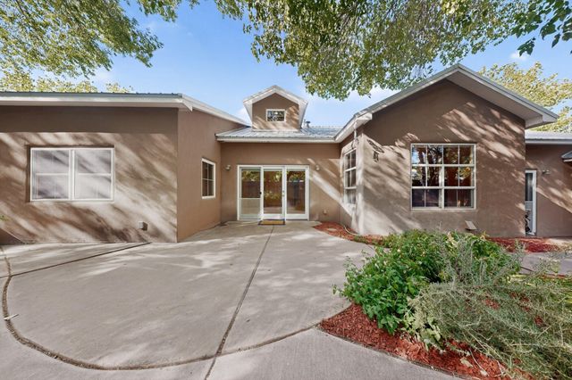 1630 Rancho Guadalupe Trail NW, Albuquerque, NM 87107