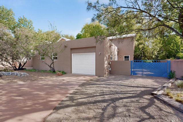 1630 Rancho Guadalupe Trail NW, Albuquerque, NM 87107