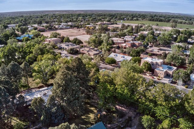 1630 Rancho Guadalupe Trail NW, Albuquerque, NM 87107