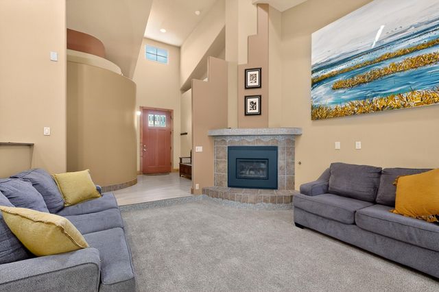 1630 Rancho Guadalupe Trail NW, Albuquerque, NM 87107